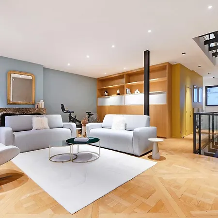 Fabulous House - A Gem In Chic Western Holiday home Paris