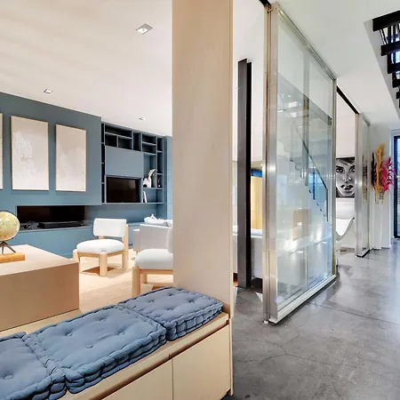 Fabulous House - A Gem In Chic Western * Paris