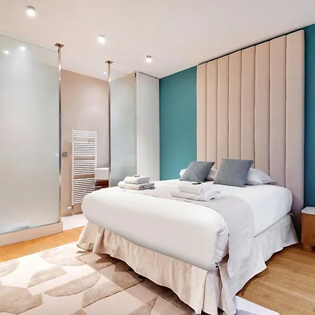 Fabulous House - A Gem In Chic Western Parigi
